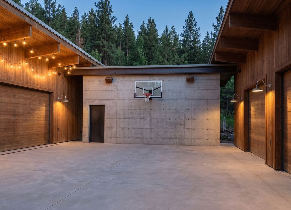 P2 · Garage Facade · b