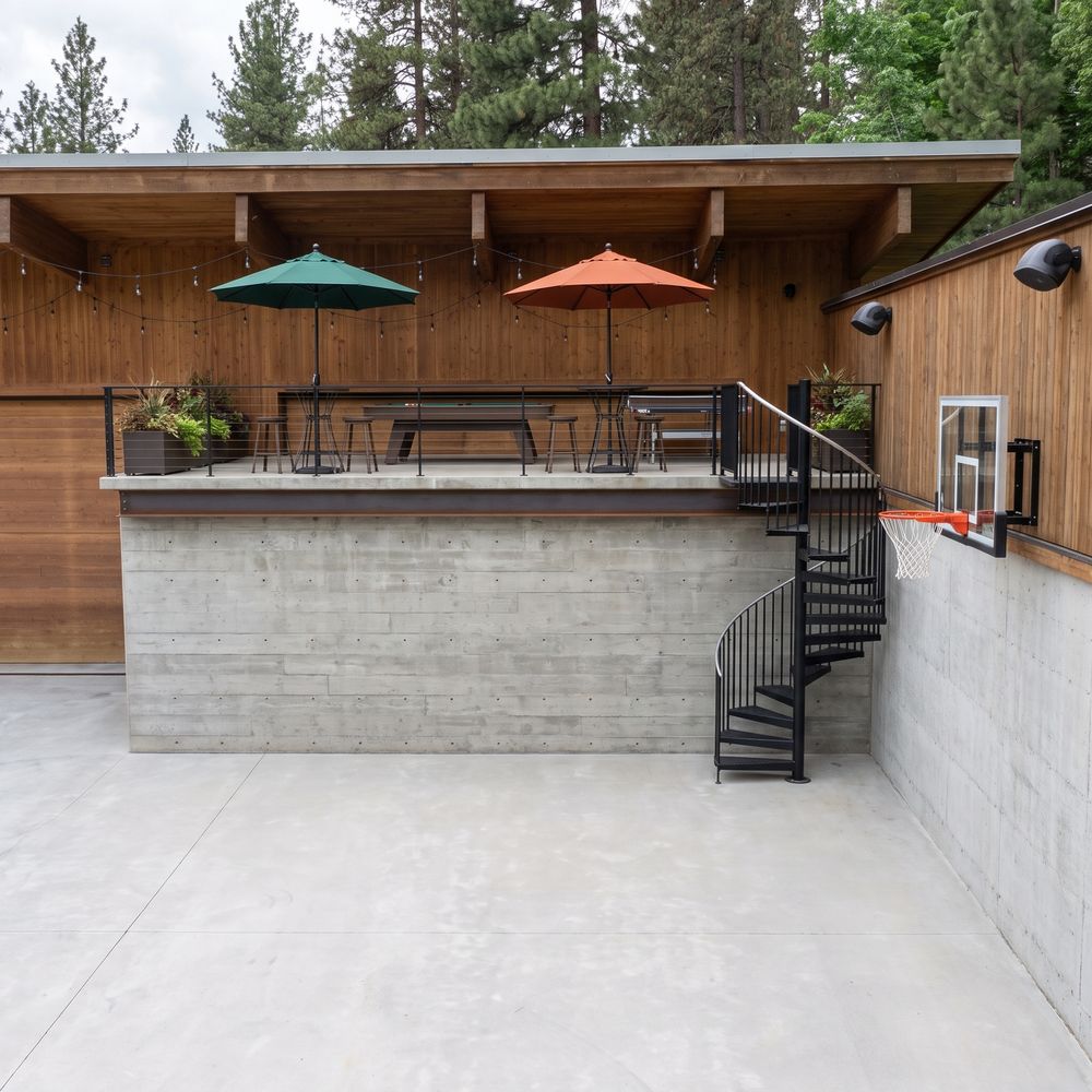 P2 · Garage Facade · b