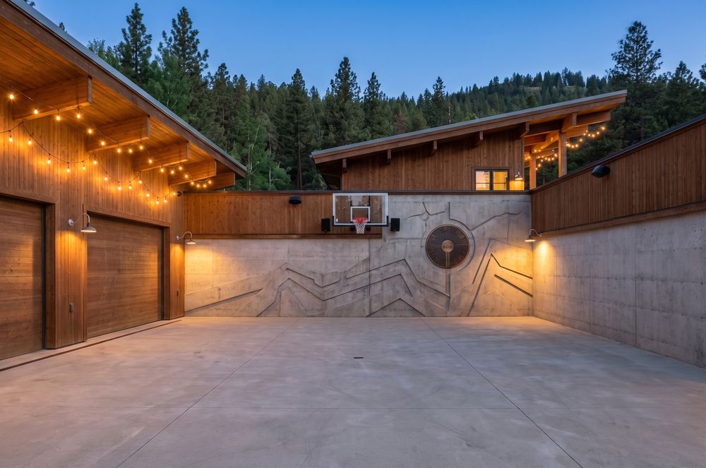 P2 · Garage Facade · b
