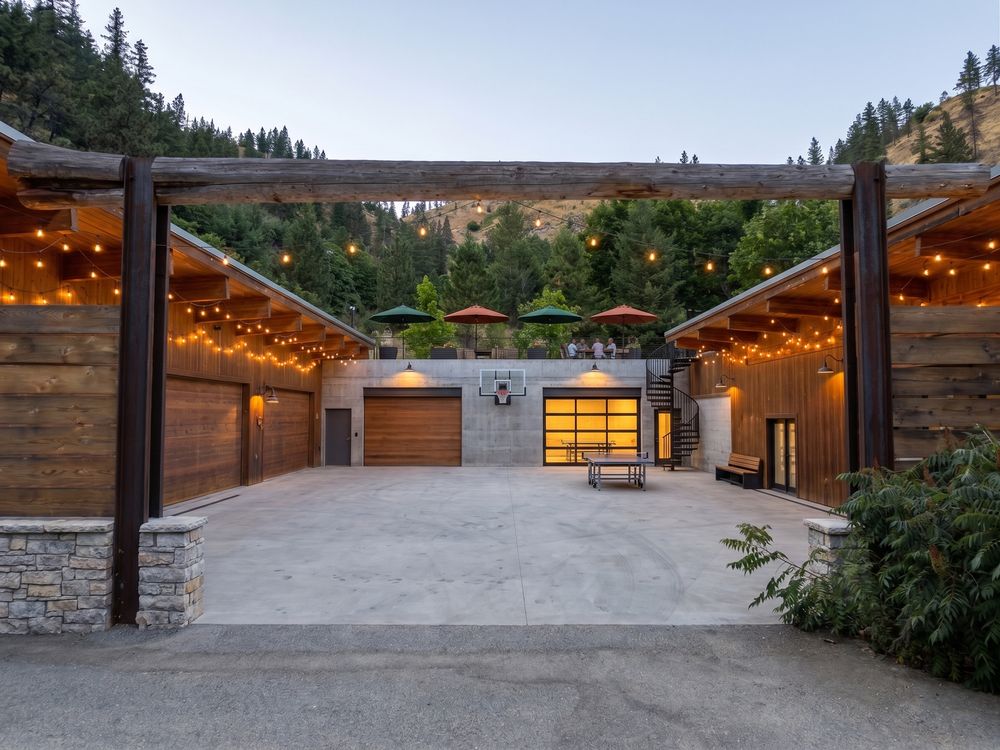 P1 · Driveway-In Hero · b