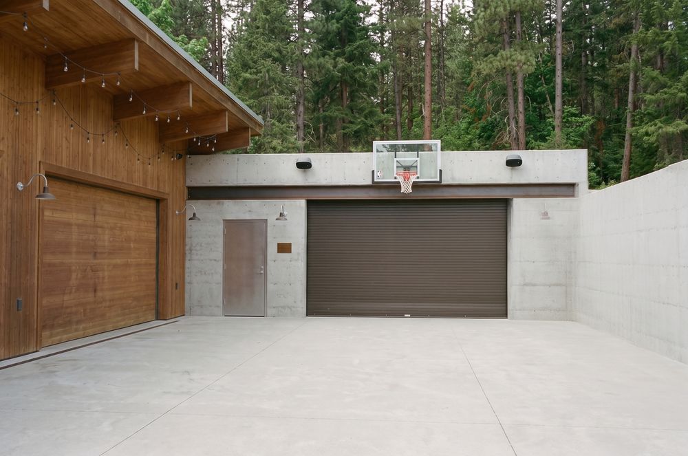 P2 · Garage Facade · a